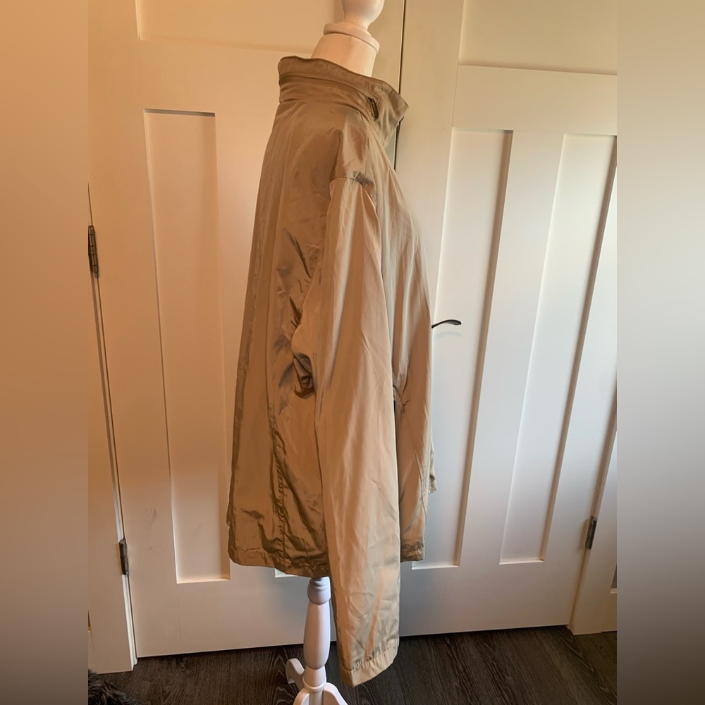 Tumi Men’s Rain Jacket Size XL Beige Color - Picture 5 of 16